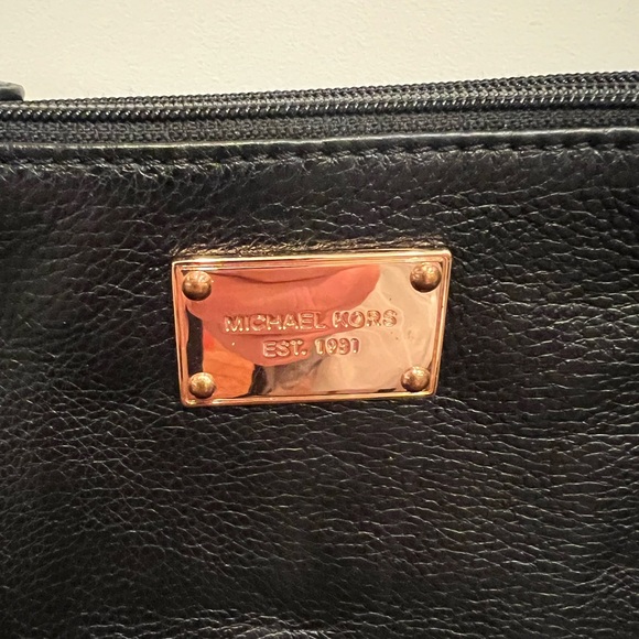 EUC Michael Kors Purse - Picture 6 of 6